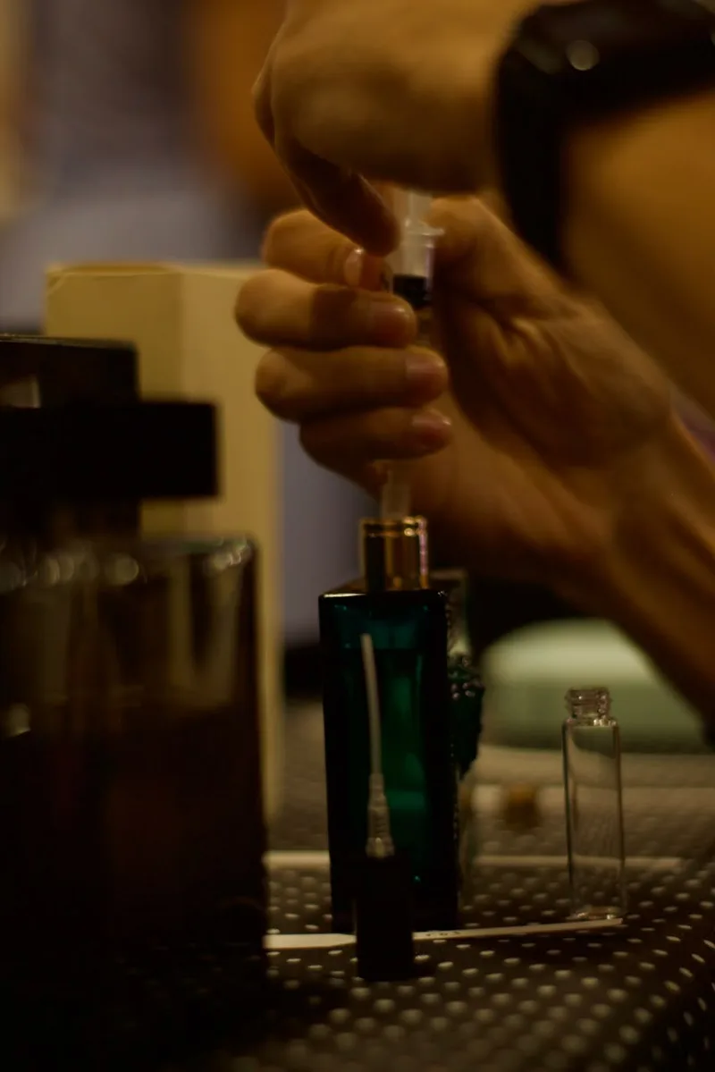 Fundador de Escencia Perfumería